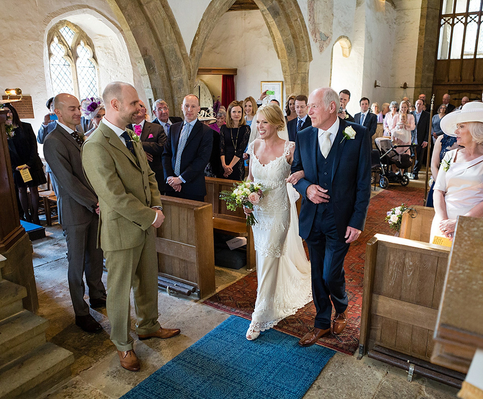 An elegant English wedding in the Spring. The bride wears Kristene by Claire Pettibone. Photography by Jo Hastings.