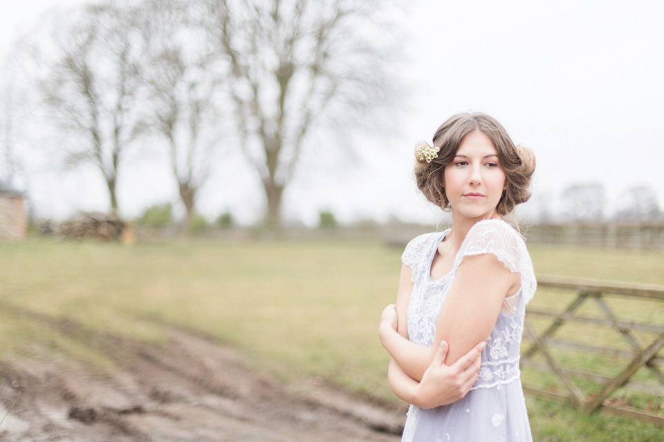 Something blue - a beautiful vintage style wedding inspiration shoot. Photography by Ilaria Petrucci. Styling by Beyond Vintage.