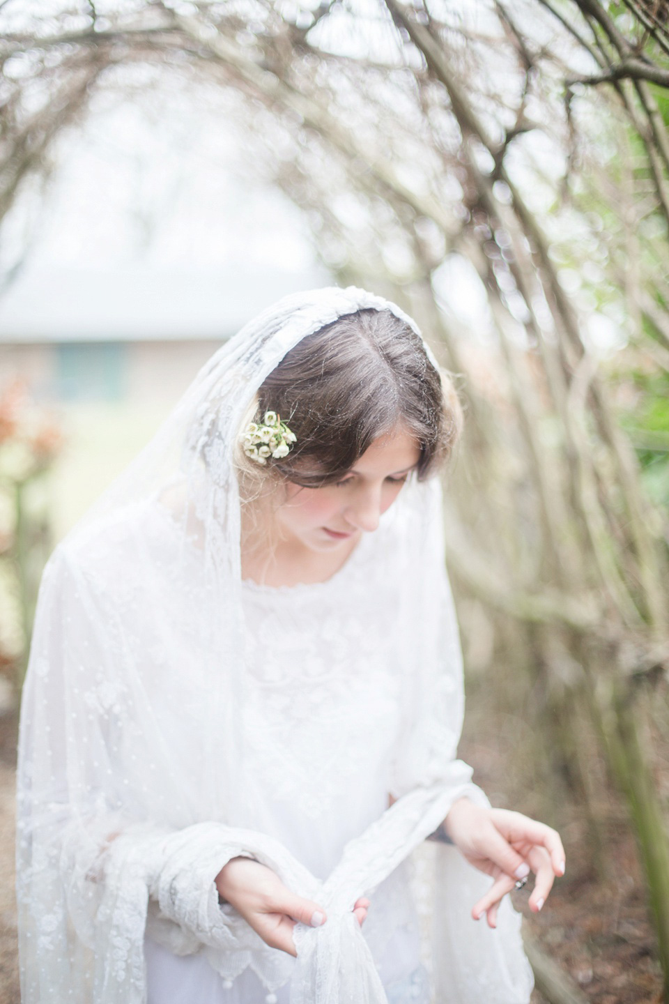 Something blue - a beautiful vintage style wedding inspiration shoot. Photography by Ilaria Petrucci. Styling by Beyond Vintage.