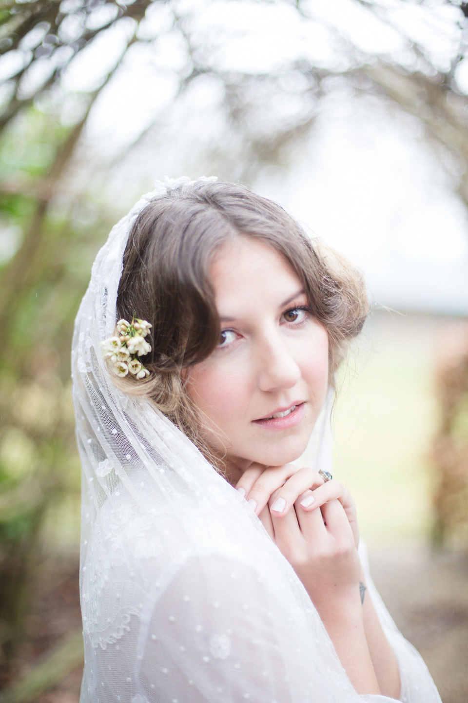 Something blue - a beautiful vintage style wedding inspiration shoot. Photography by Ilaria Petrucci. Styling by Beyond Vintage.