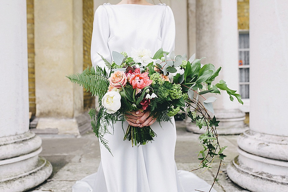 Decayed Decadence - A Modern Vintage London Wedding. Photography by The Twins Weddings and Heather Shuker. The venue is The Asylum in London.