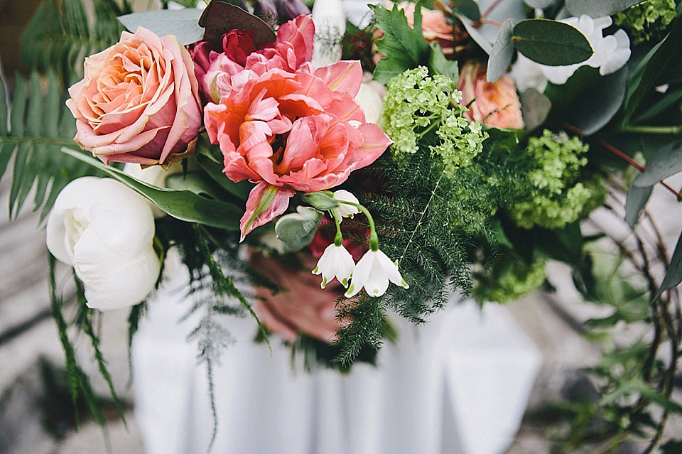 Decayed Decadence - A Modern Vintage London Wedding. Photography by The Twins Weddings and Heather Shuker. The venue is The Asylum in London.