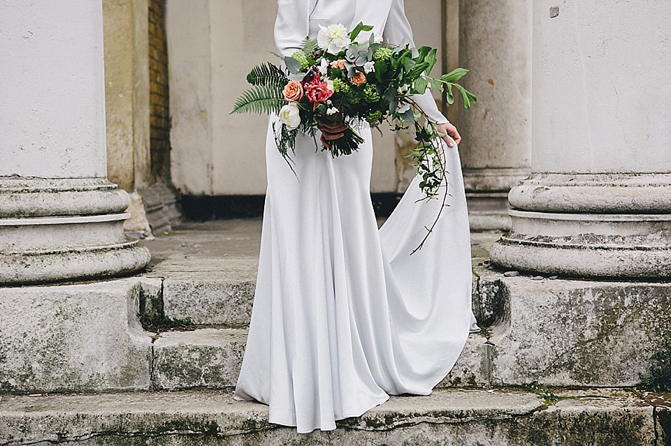 Decayed Decadence - A Modern Vintage London Wedding. Photography by The Twins Weddings and Heather Shuker. The venue is The Asylum in London.