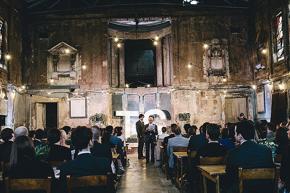 Decayed Decadence - A Modern Vintage London Wedding. Photography by The Twins Weddings and Heather Shuker. The venue is The Asylum in London.
