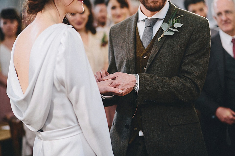 Decayed Decadence - A Modern Vintage London Wedding. Photography by The Twins Weddings and Heather Shuker. The venue is The Asylum in London.