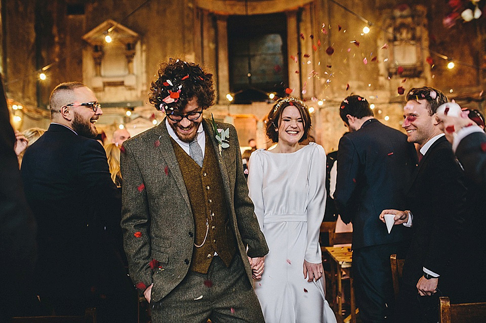 Decayed Decadence - A Modern Vintage London Wedding. Photography by The Twins Weddings and Heather Shuker. The venue is The Asylum in London.