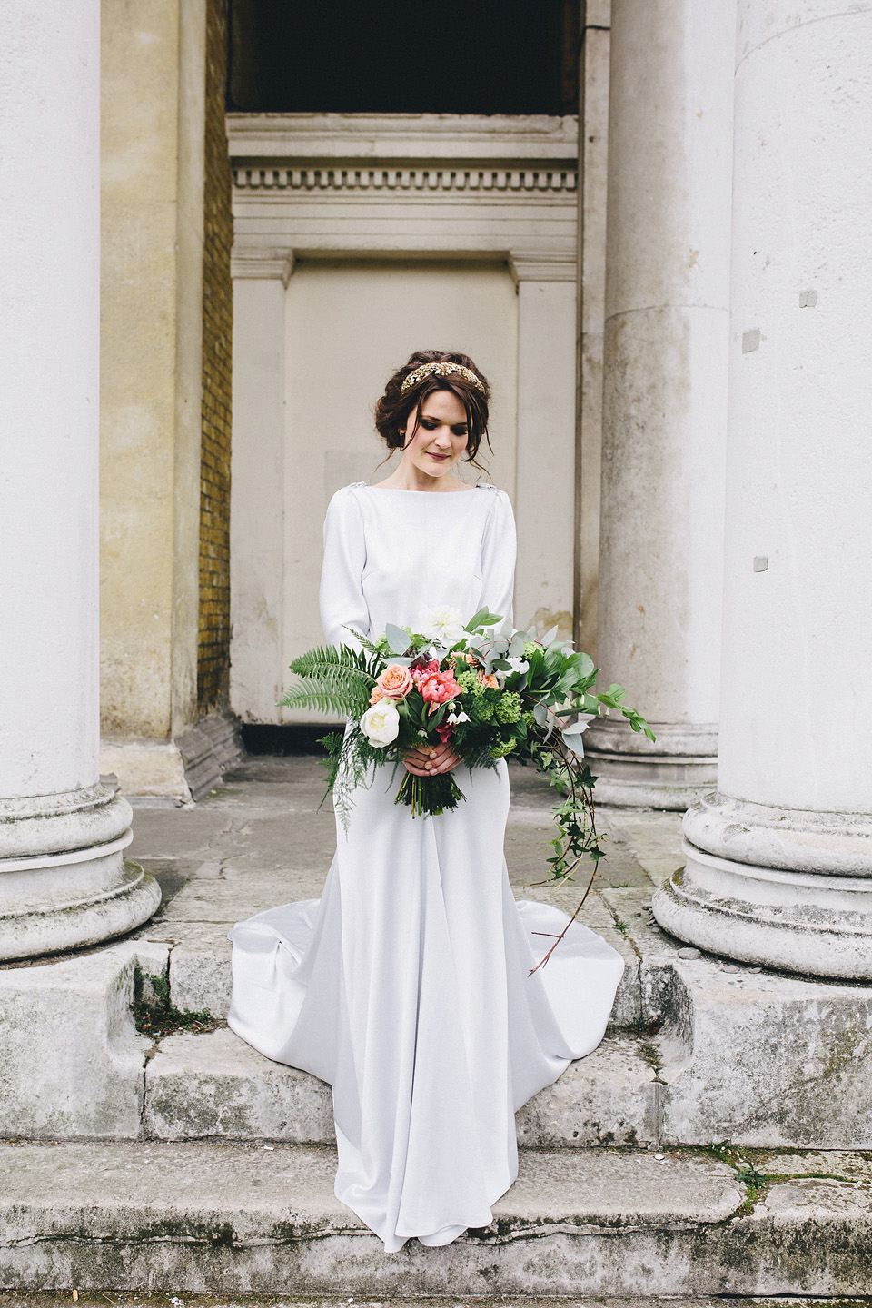 Decayed Decadence - A Modern Vintage London Wedding. Photography by The Twins Weddings and Heather Shuker. The venue is The Asylum in London.