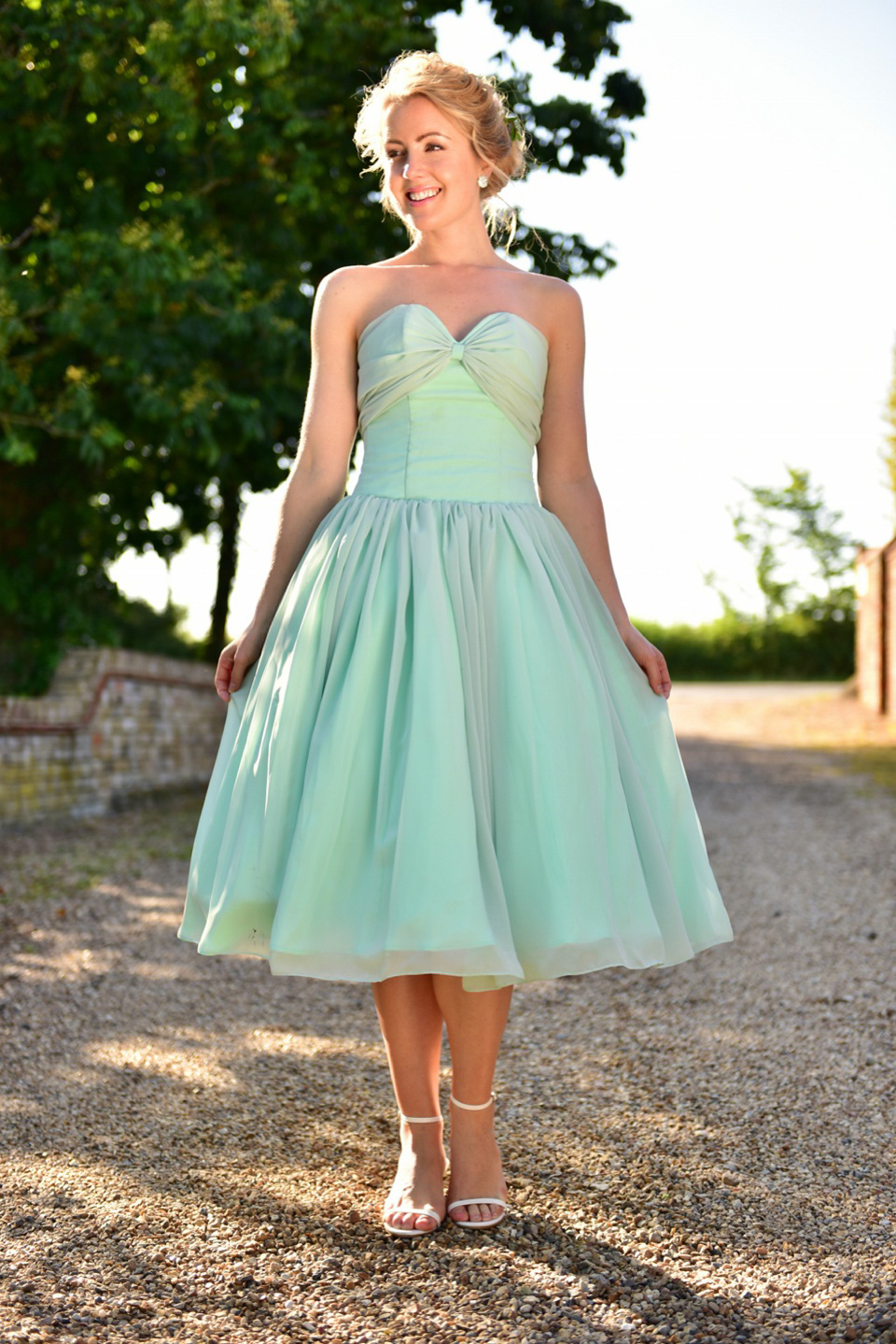 Elegance 50s – Vintage Inspired Gowns For Brides & Bridesmaids. Visit elegance50s.co.uk.