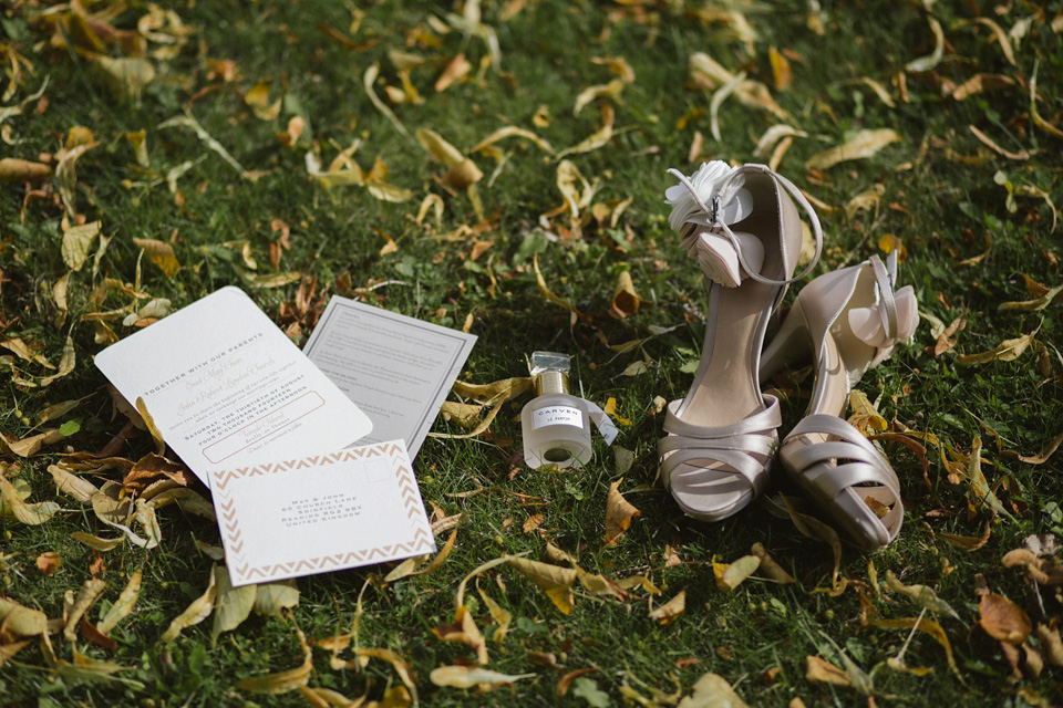 A Summer wedding in shades of peaches and cream. Photography by Mike & Tom.