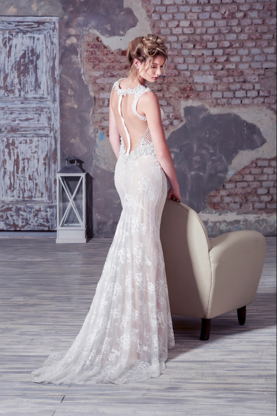 Mirror Mirror Couture, one of London's most glamorous bridal boutiques. Visit mirrormirror.uk.com.
