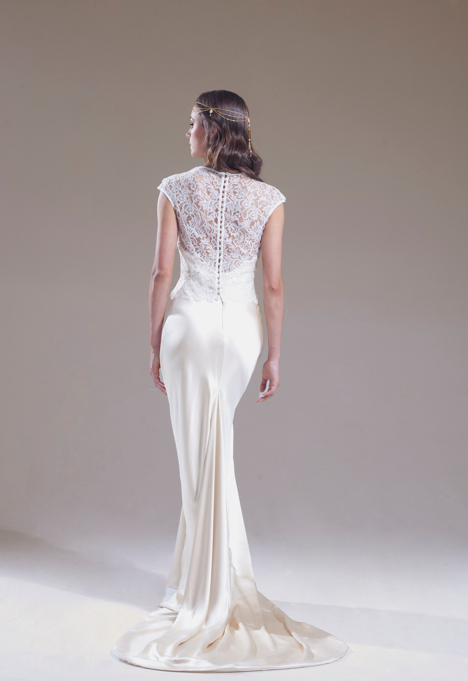 En Pointe – The Graceful & Elegant New Wedding Gown Collection From Sabina Motasem, London