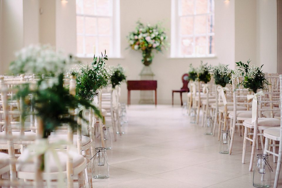 The bride wears Eliza Jane Howell for her elegant Spring wedding at Iscoyd Park. Photography by Jade Osborne.