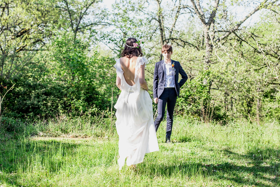 Italian wedding inspiration - relaxed, boho, woodland wedding style. Dresses by Belle & Bunty, Photography by Charlotte Hu, concept + styling by Italian Eye - specialists in wedding and event planning in Italy.