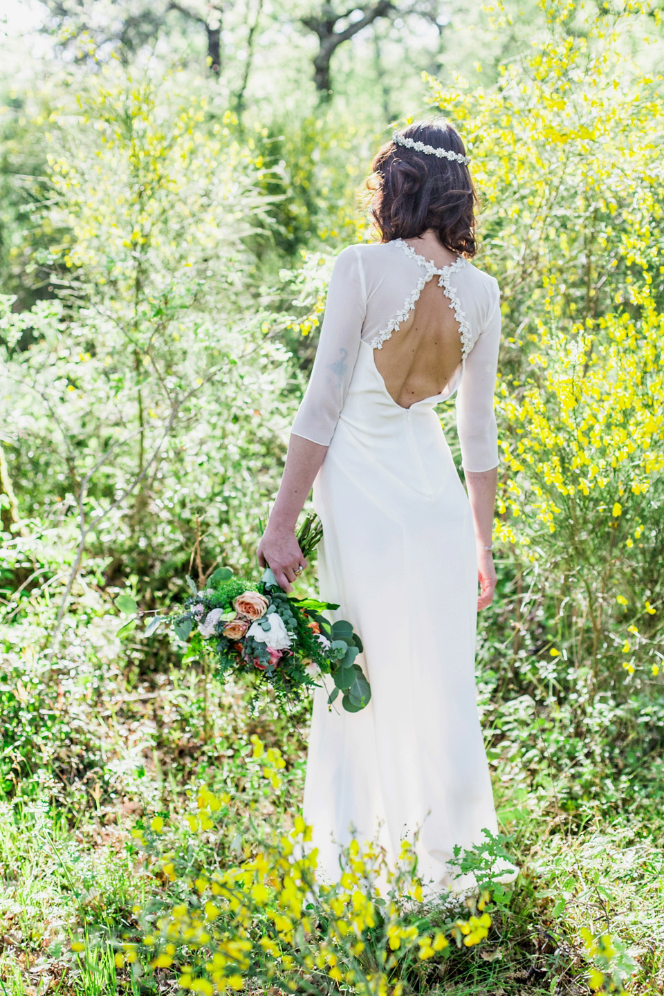 Italian wedding inspiration - relaxed, boho, woodland wedding style. Dresses by Belle & Bunty, Photography by Charlotte Hu, concept + styling by Italian Eye - specialists in wedding and event planning in Italy.