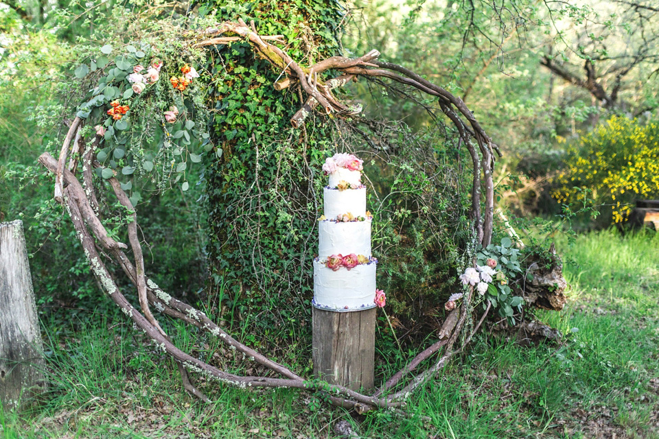 Italian wedding inspiration - relaxed, boho, woodland wedding style. Dresses by Belle & Bunty, Photography by Charlotte Hu, concept + styling by Italian Eye - specialists in wedding and event planning in Italy.