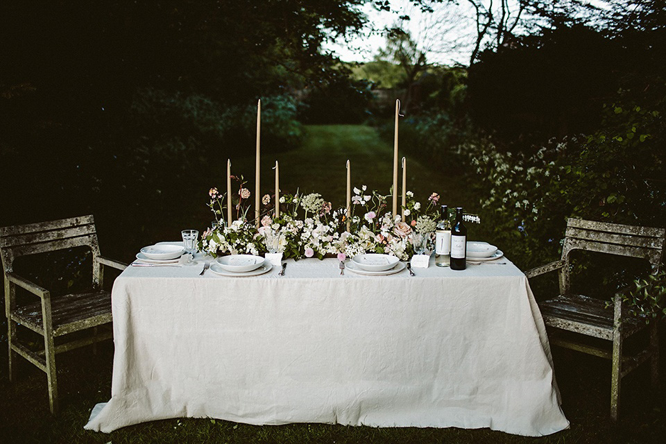 Fine art wedding inspiration - English garden romance. Photography by Rebecca Goddard, floral styling by Jo Flowers.