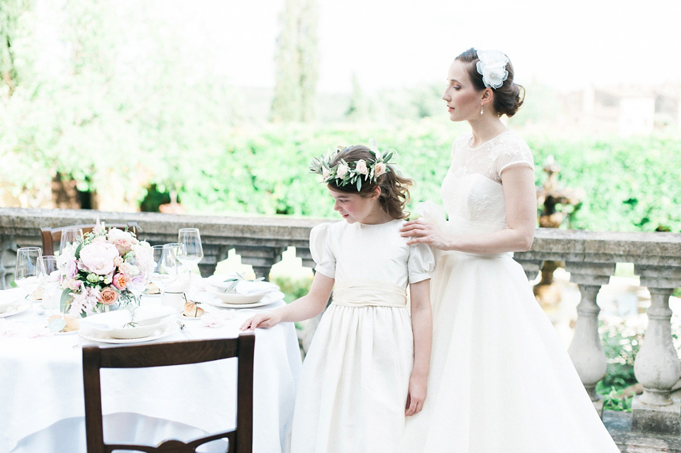 Elegant wedding inspiration at Il Borro in Tuscany Italy. Photography by Kate Nielen.