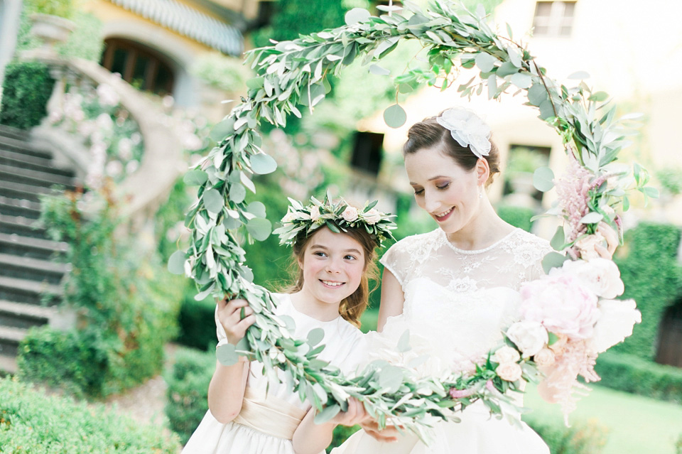 Elegant wedding inspiration at Il Borro in Tuscany Italy. Photography by Kate Nielen.