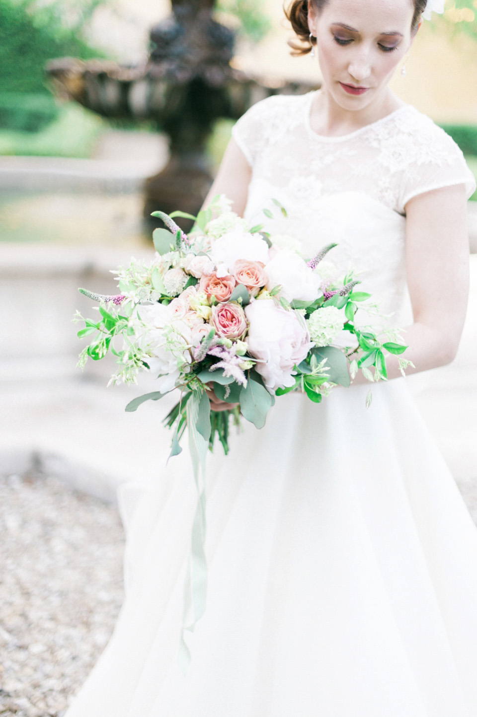 Elegant wedding inspiration at Il Borro in Tuscany Italy. Photography by Kate Nielen.