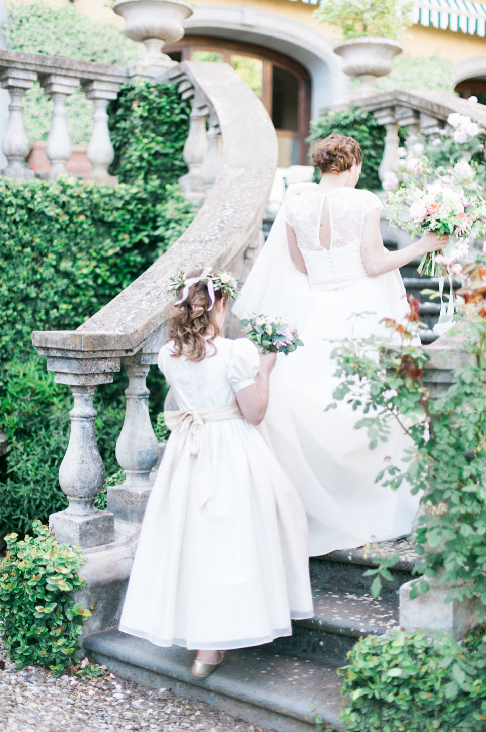 Elegant wedding inspiration at Il Borro in Tuscany Italy. Photography by Kate Nielen.