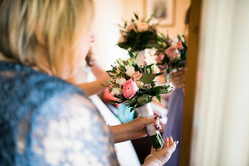 Charlotte Balbier Lace for a Simple, Elegant and Quintessentially English Wedding Charlotte Balbier Lace for a Simple, Elegant and Quintessentially English Wedding