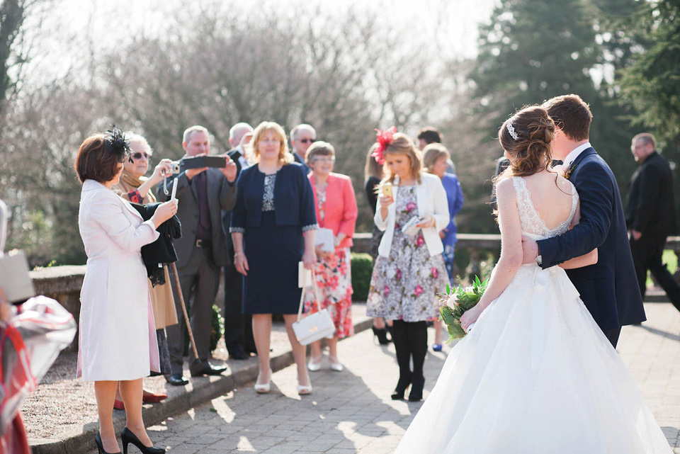 Charlotte Balbier Lace for a Simple, Elegant and Quintessentially English Wedding Charlotte Balbier Lace for a Simple, Elegant and Quintessentially English Wedding