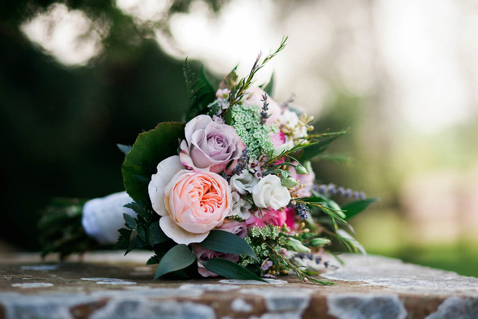 Charlotte Balbier Lace for a Simple, Elegant and Quintessentially English Wedding Charlotte Balbier Lace for a Simple, Elegant and Quintessentially English Wedding