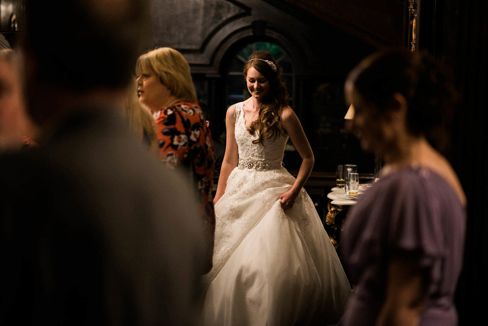 Charlotte Balbier Lace for a Simple, Elegant and Quintessentially English Wedding Charlotte Balbier Lace for a Simple, Elegant and Quintessentially English Wedding