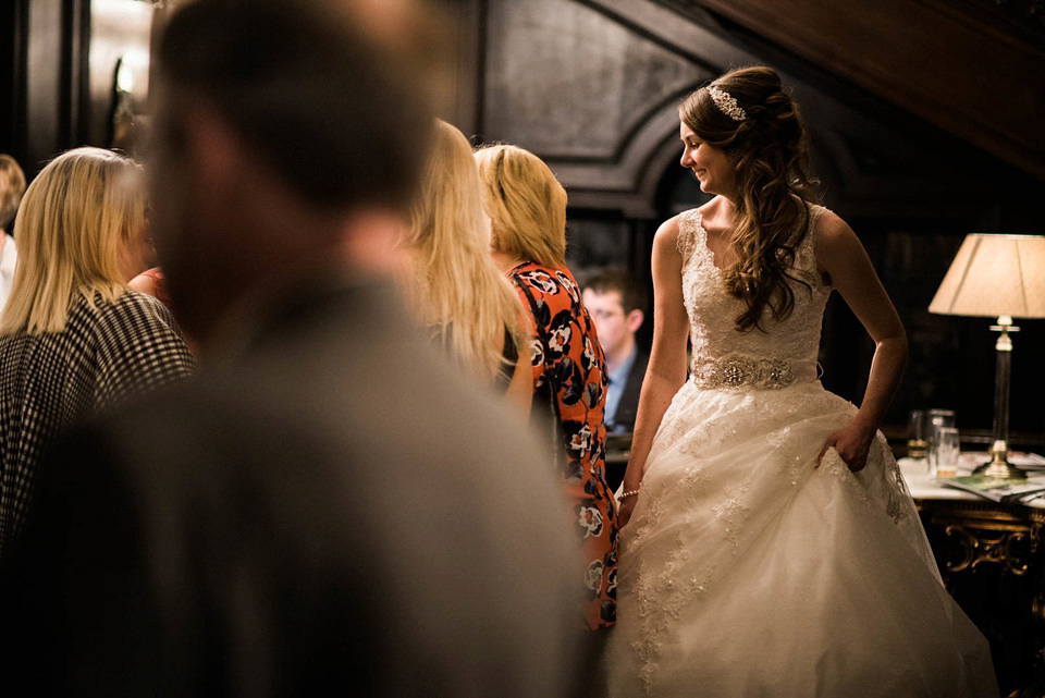 Charlotte Balbier Lace for a Simple, Elegant and Quintessentially English Wedding Charlotte Balbier Lace for a Simple, Elegant and Quintessentially English Wedding