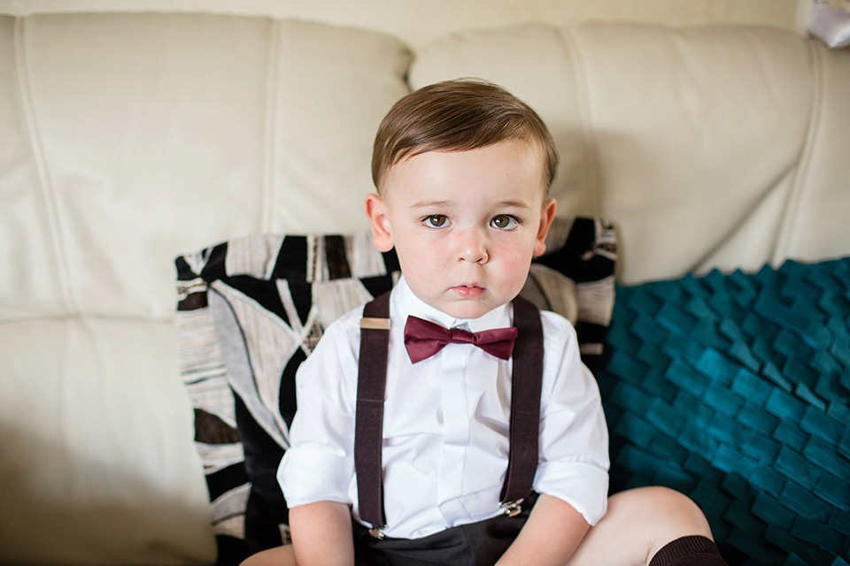 The bride wears Eliza Jane Howell for her Great Gatsby inspired city wedding. Photography by Jo Hastings.