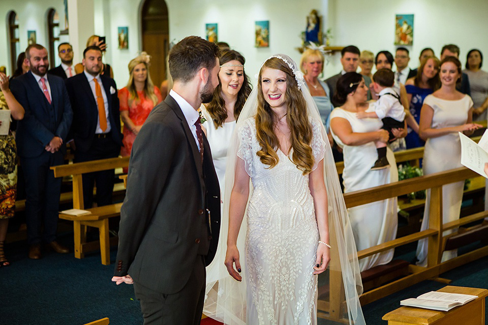 The bride wears Eliza Jane Howell for her Great Gatsby inspired city wedding. Photography by Jo Hastings.