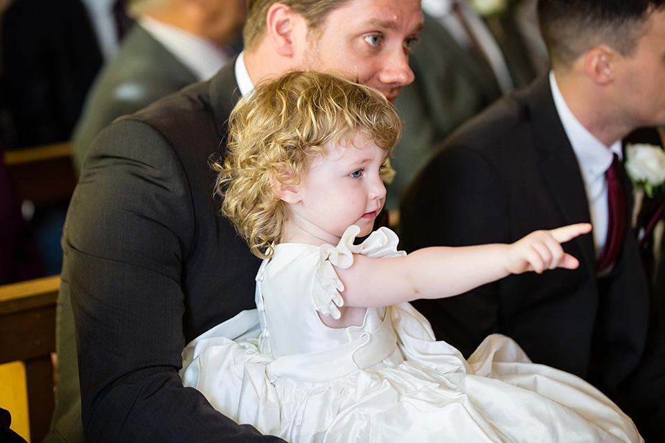 The bride wears Eliza Jane Howell for her Great Gatsby inspired city wedding. Photography by Jo Hastings.