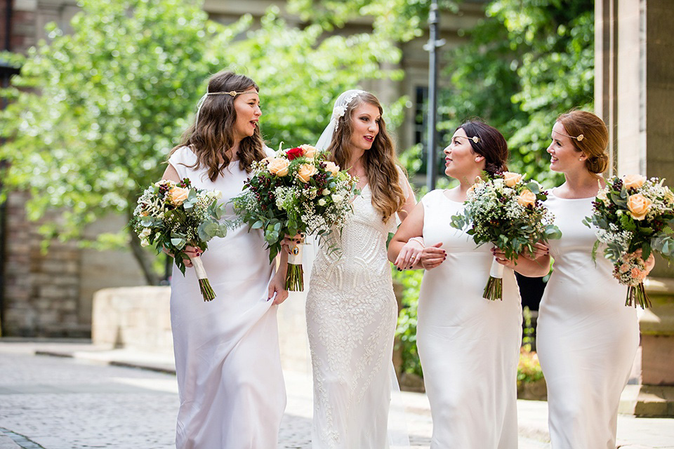 The bride wears Eliza Jane Howell for her Great Gatsby inspired city wedding. Photography by Jo Hastings.