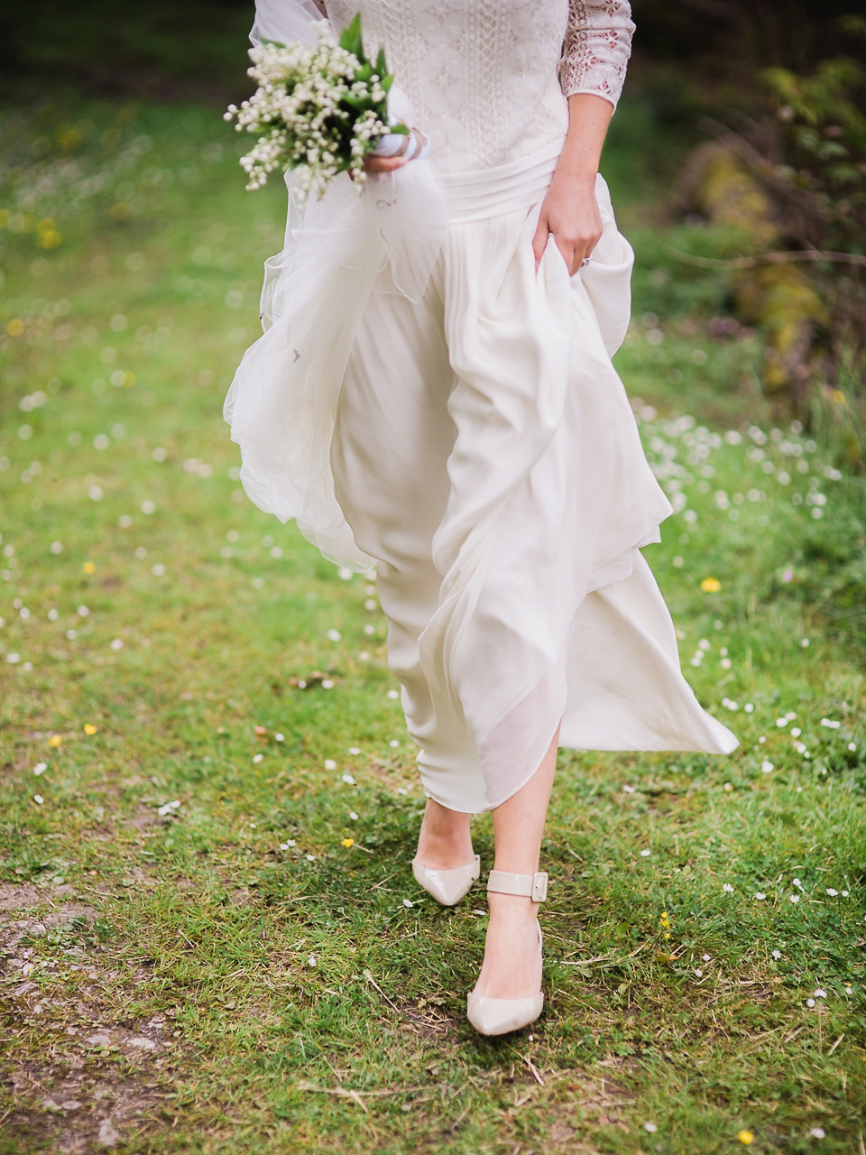 A Chic Laure de Sagazan Gown for a Boho Luxe English Country Wedding. Photography by John Barwood.