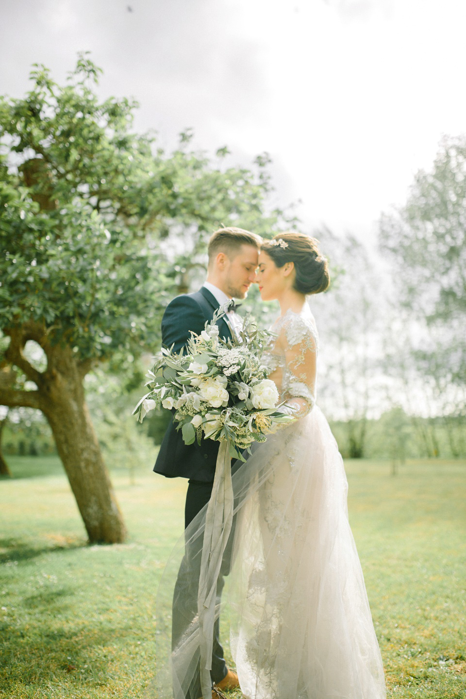 Fine art weddings inspiration - photography by Suzanne Li