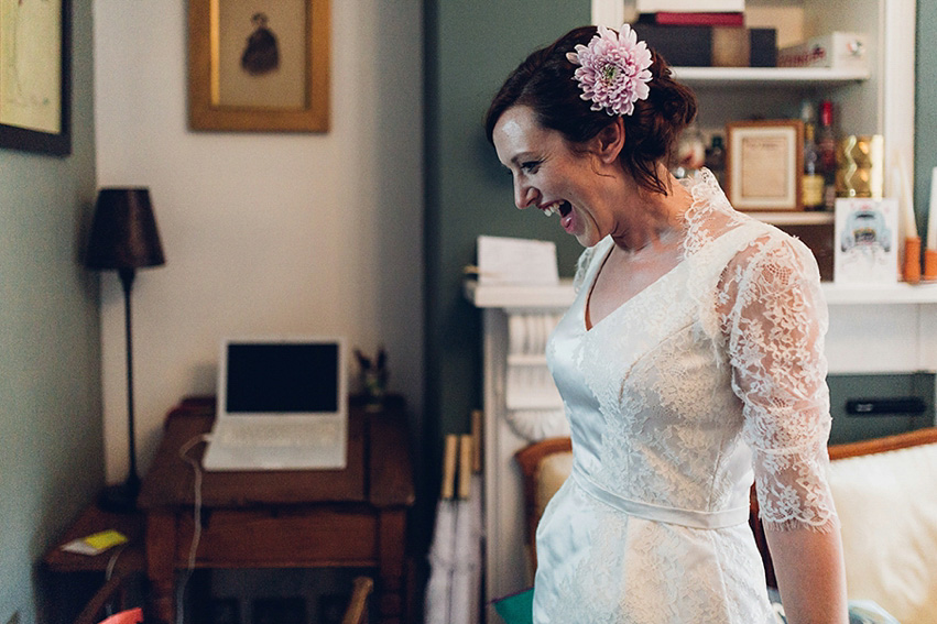 A summer bandstand wedding in London. Photography by Miss Gen.