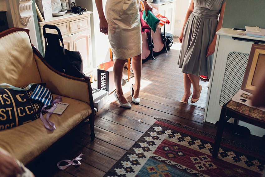 A summer bandstand wedding in London. Photography by Miss Gen.