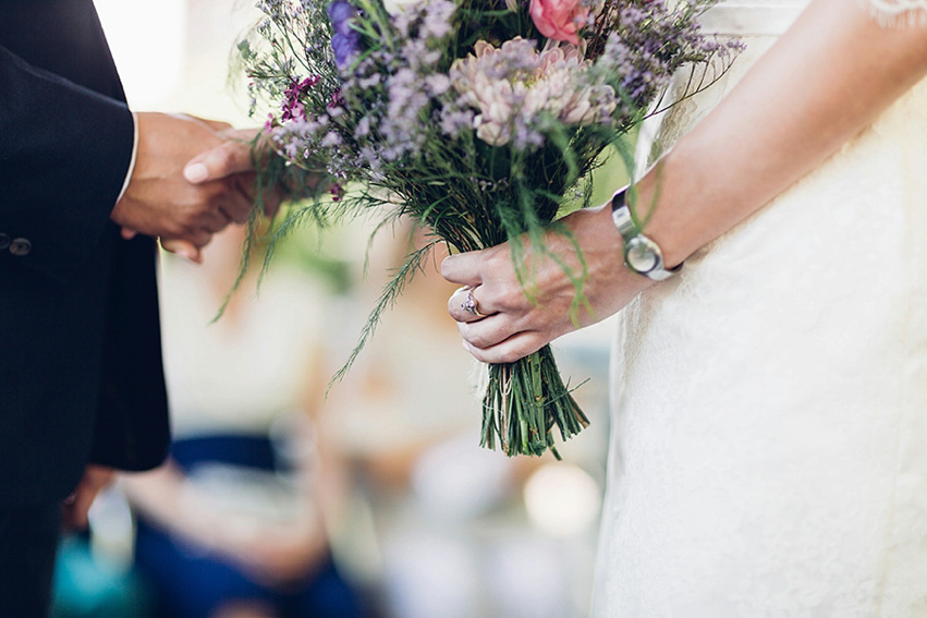 A summer bandstand wedding in London. Photography by Miss Gen.