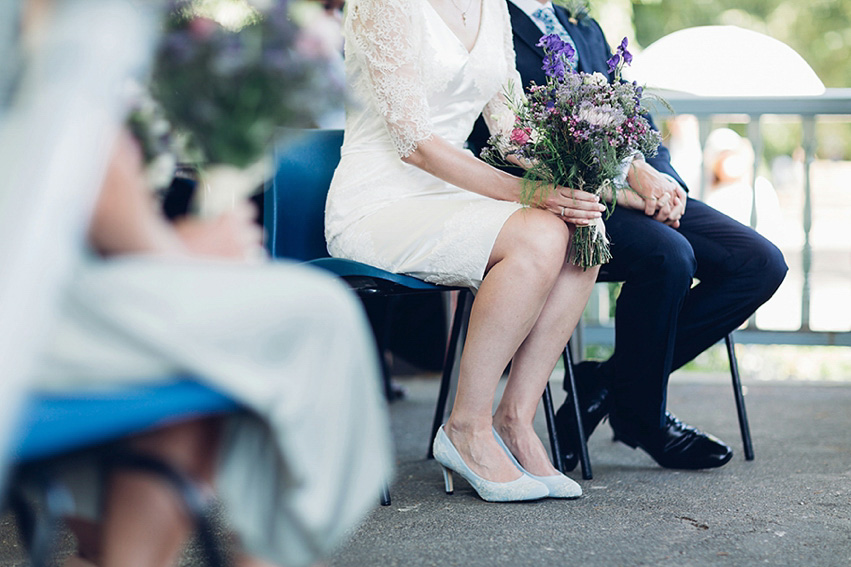 A summer bandstand wedding in London. Photography by Miss Gen.