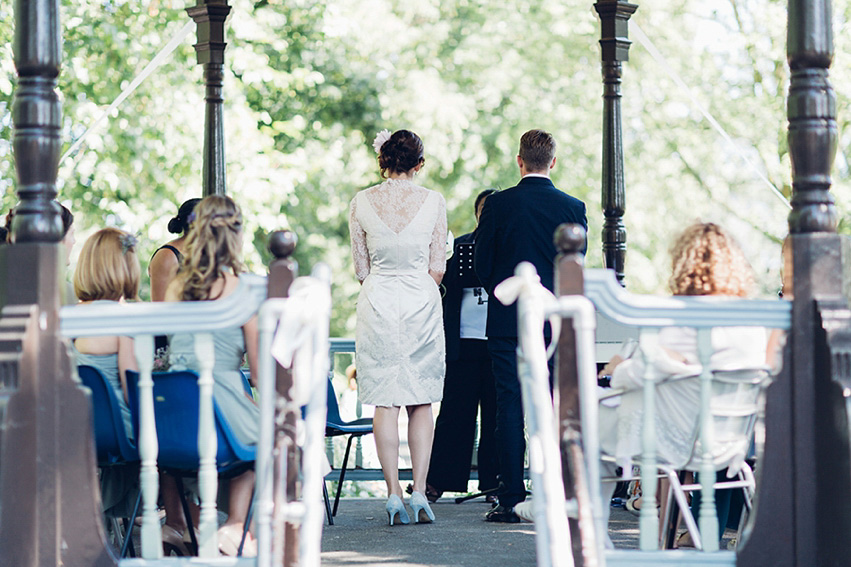 A summer bandstand wedding in London. Photography by Miss Gen.