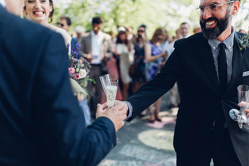 A summer bandstand wedding in London. Photography by Miss Gen.