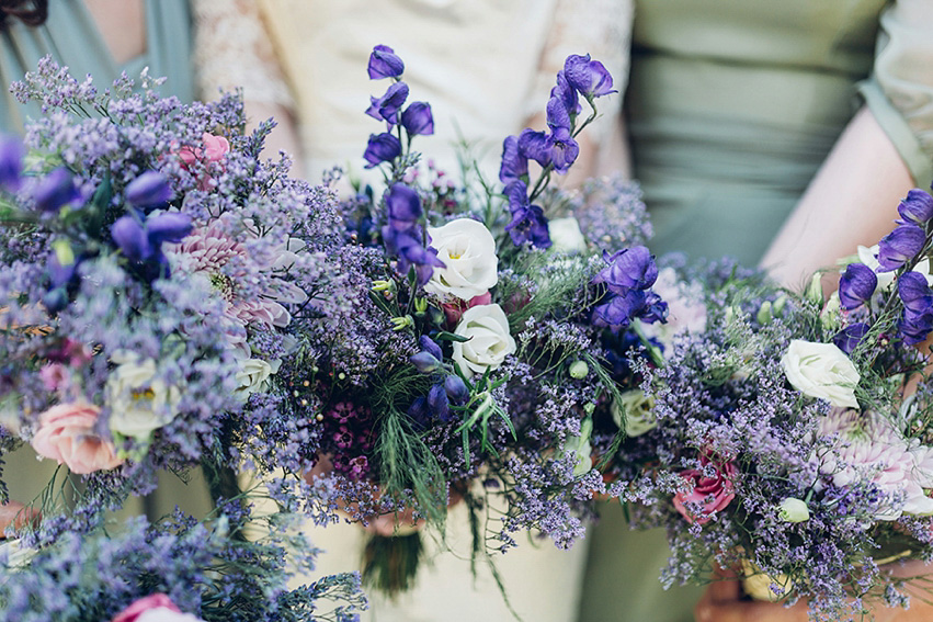 A summer bandstand wedding in London. Photography by Miss Gen.