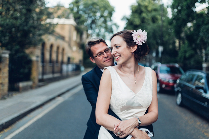 A summer bandstand wedding in London. Photography by Miss Gen.