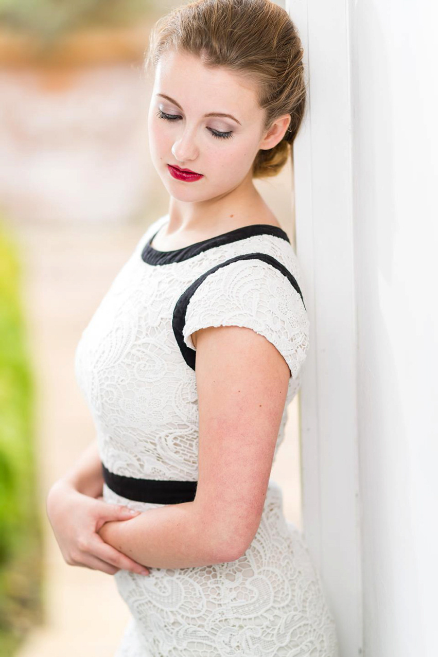 Becky Flynn professional makeup artist - www.makeupbybeckyflynn.com. Becky Flynn professional makeup artist - www.makeupbybeckyflynn.com.