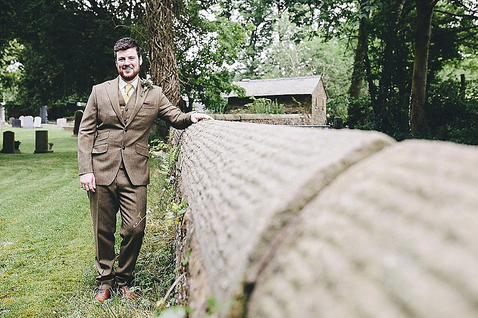 The bride wears 'Sophia' by Ian Stuart for her sweet, local, intimate and vintage inspired village wedding. Photography by The Twins.