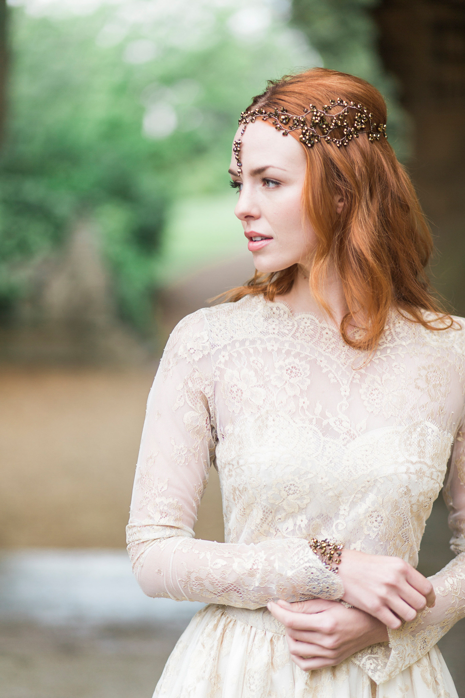 Hermione Harbut, dreamy, ethereal and delicate headpieces for brides. Visit hermioneharbutt.com.