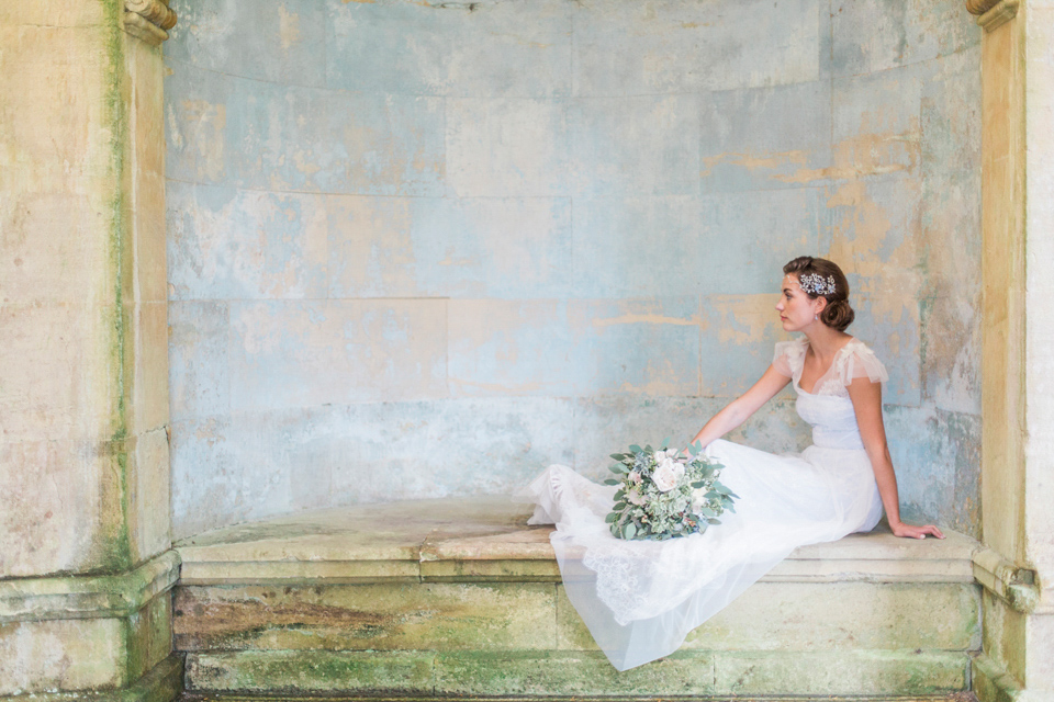 Hermione Harbut, dreamy, ethereal and delicate headpieces for brides. Visit hermioneharbutt.com.