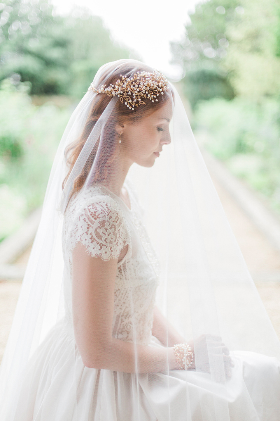 Hermione Harbut, dreamy, ethereal and delicate headpieces for brides. Visit hermioneharbutt.com.