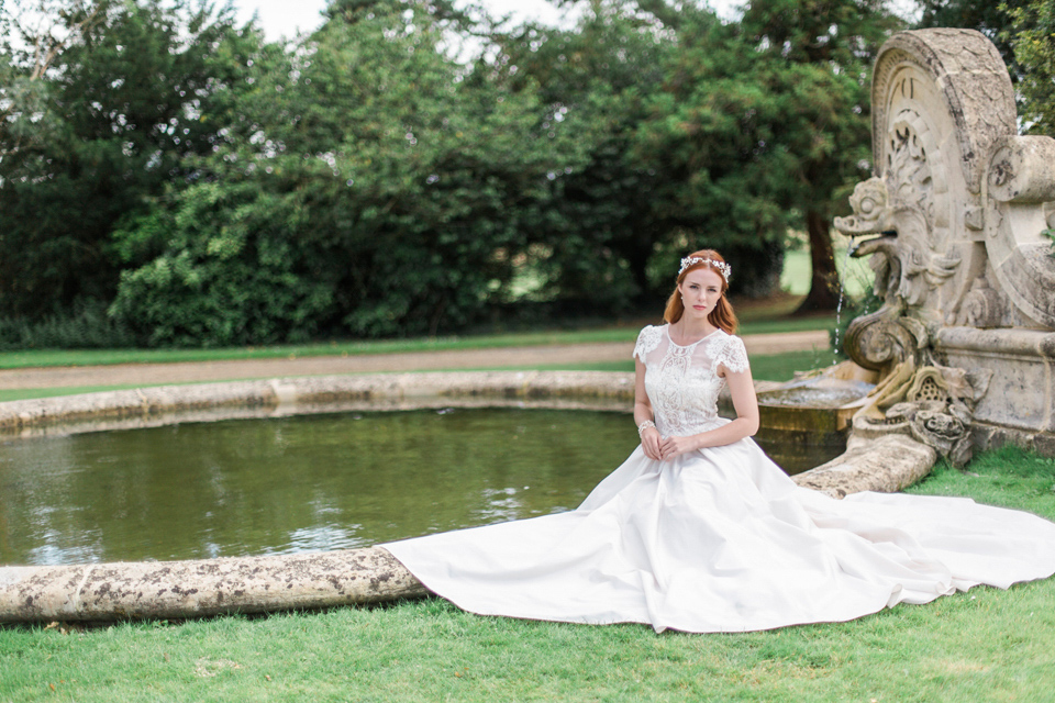 Hermione Harbut, dreamy, ethereal and delicate headpieces for brides. Visit hermioneharbutt.com.