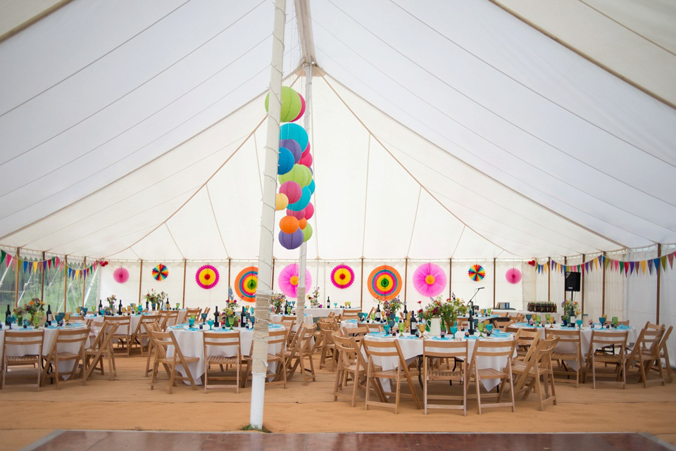 wpid381282 bright colourful marquee wedding 1